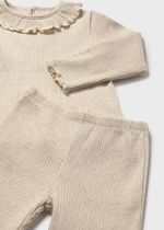 блузка с жилеткой и брюками