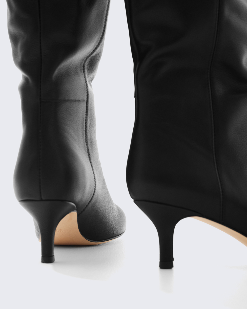 Сапоги из натуральной кожи черный