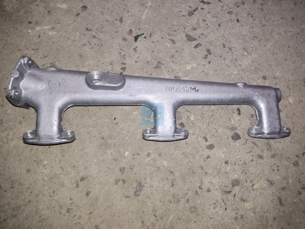 Труба водяная правая (под КЭМ) 238-1003290-Д