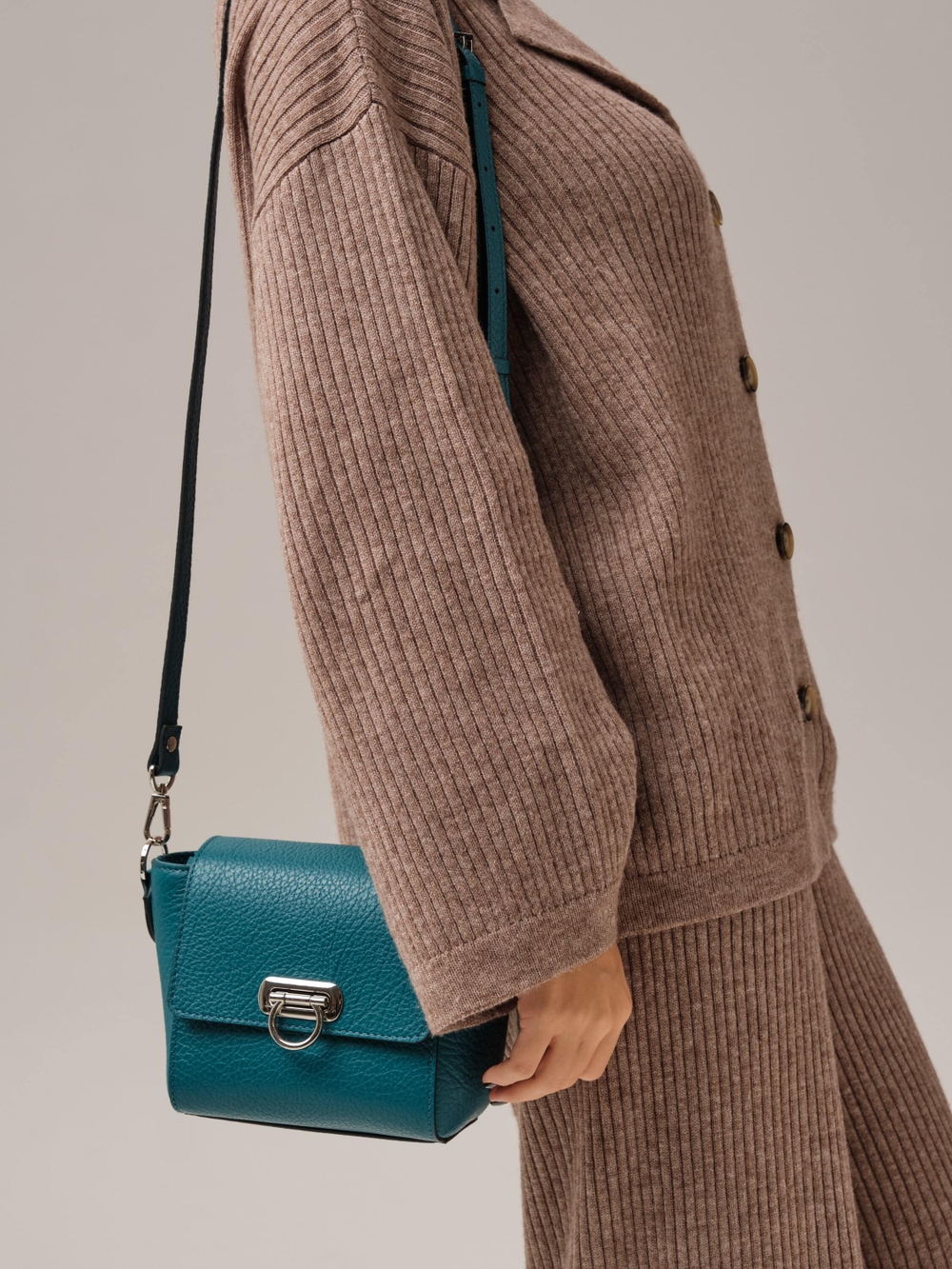 Сумка кожаная кросс-боди бирюза/бизон