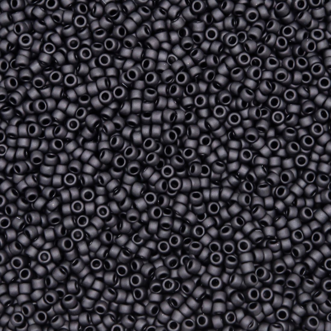 Японский бисер TOHO Round 15/0 (№49F), непрозрачный матовый