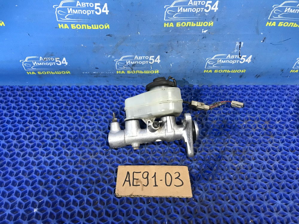 Главный тормозной цилиндр TOYOTA SPRINTER 1990