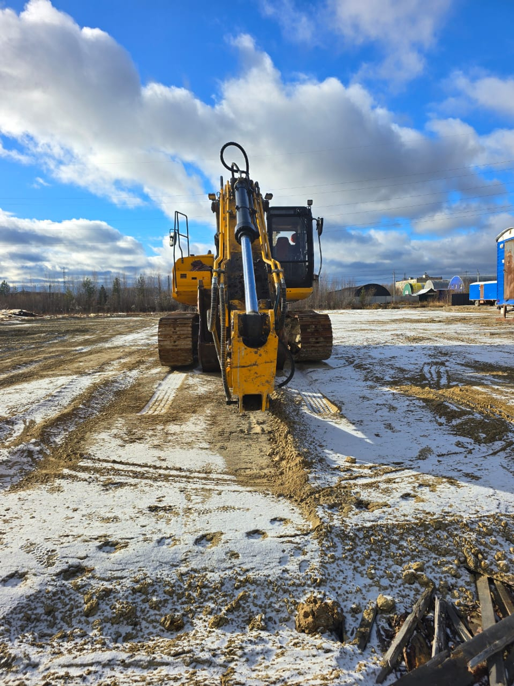 JCB JS 305 Экскаватор JS 305	(Дизельный, 7,2 л, 224 л.с., АТ)
