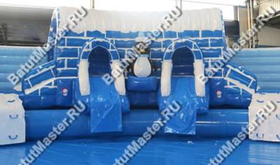Надувной наземный аквапарк «Морское царство 3»  с фигурой пингвина, 16*16*6 м