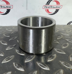 Втулка 8P-0420