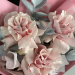 Монобукет с ажурными розами 💕