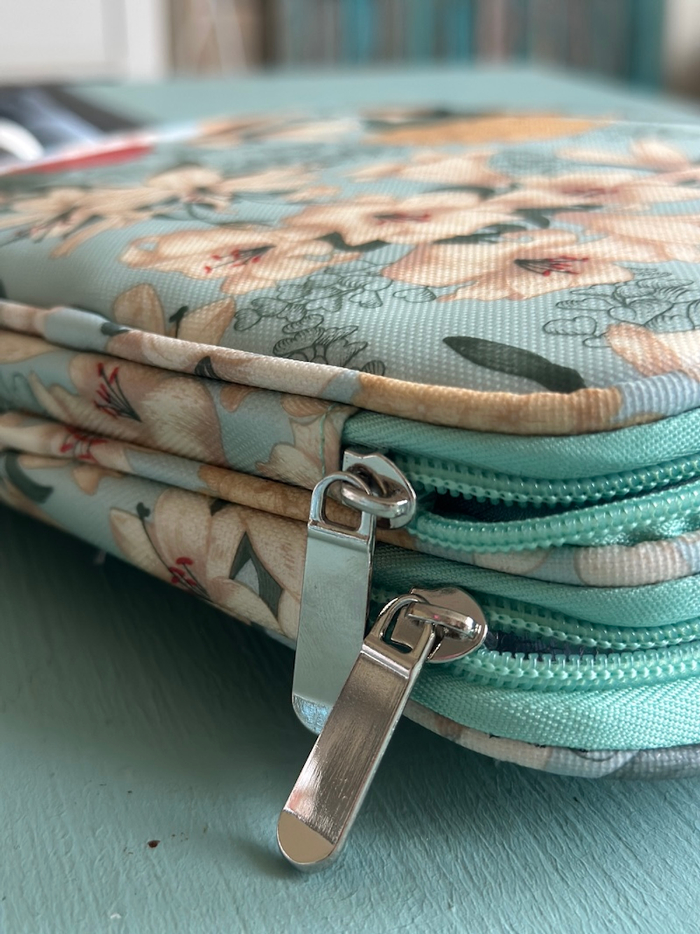 Пенал-оганайзер для хранения вязальных спиц и принадлежностей для рукоделия