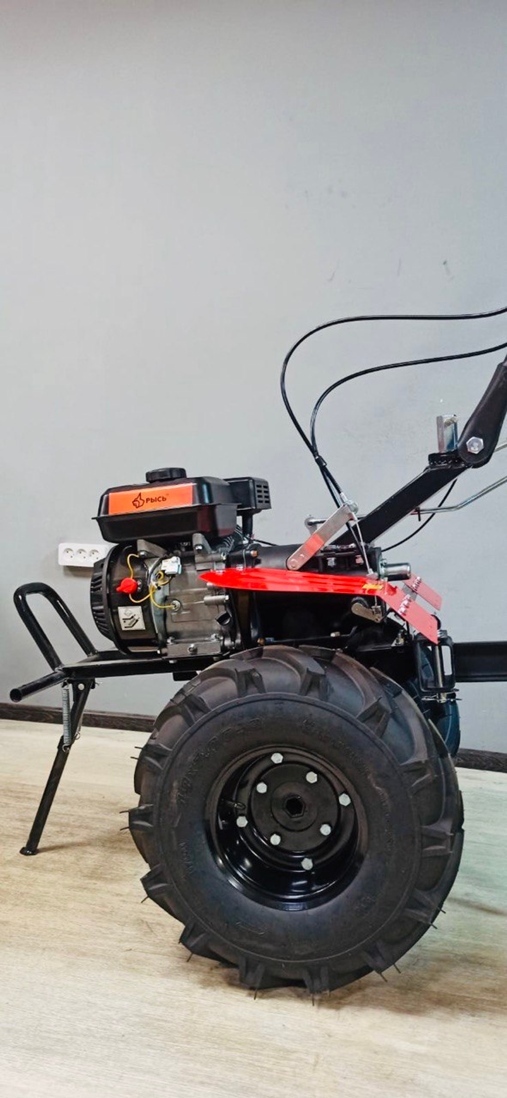 Мотоблок бензиновый МБР 8 ПРО Рысь