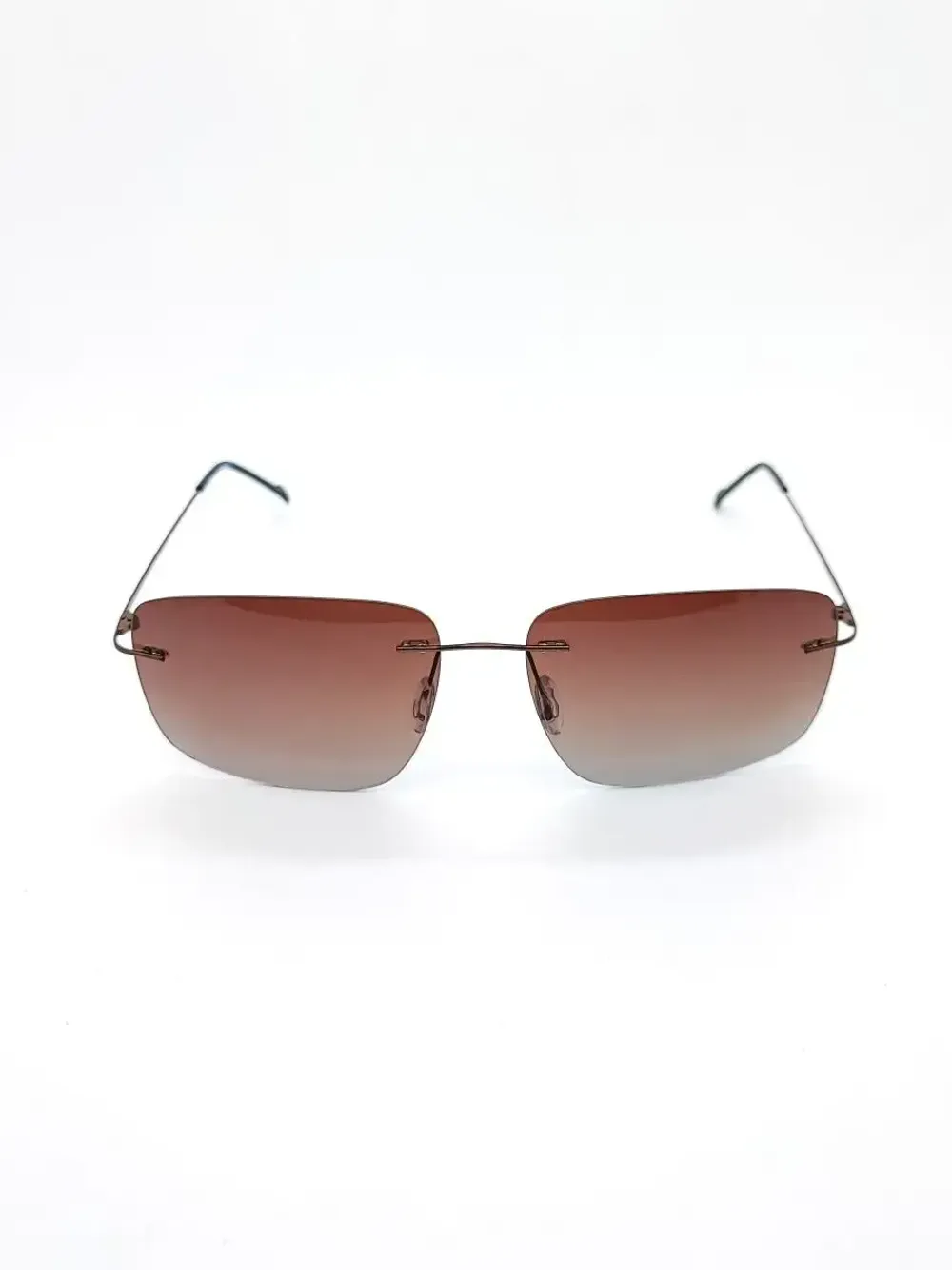 Титановые солнцезащитные очки с поляризацией