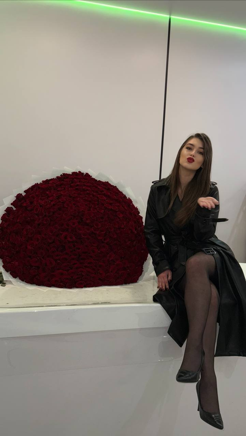 Миллион алых роз