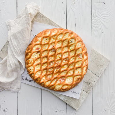 Пирог с творогом и курагой