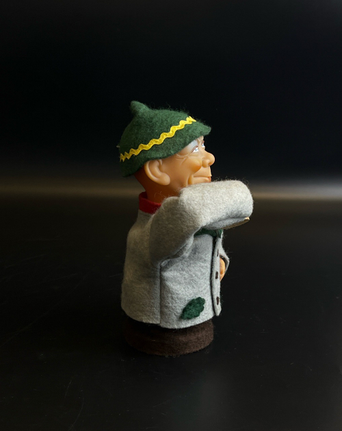 Игрушка клоун пьяница с кружкой пива. Резина, ткань, ручная роспись ГДР