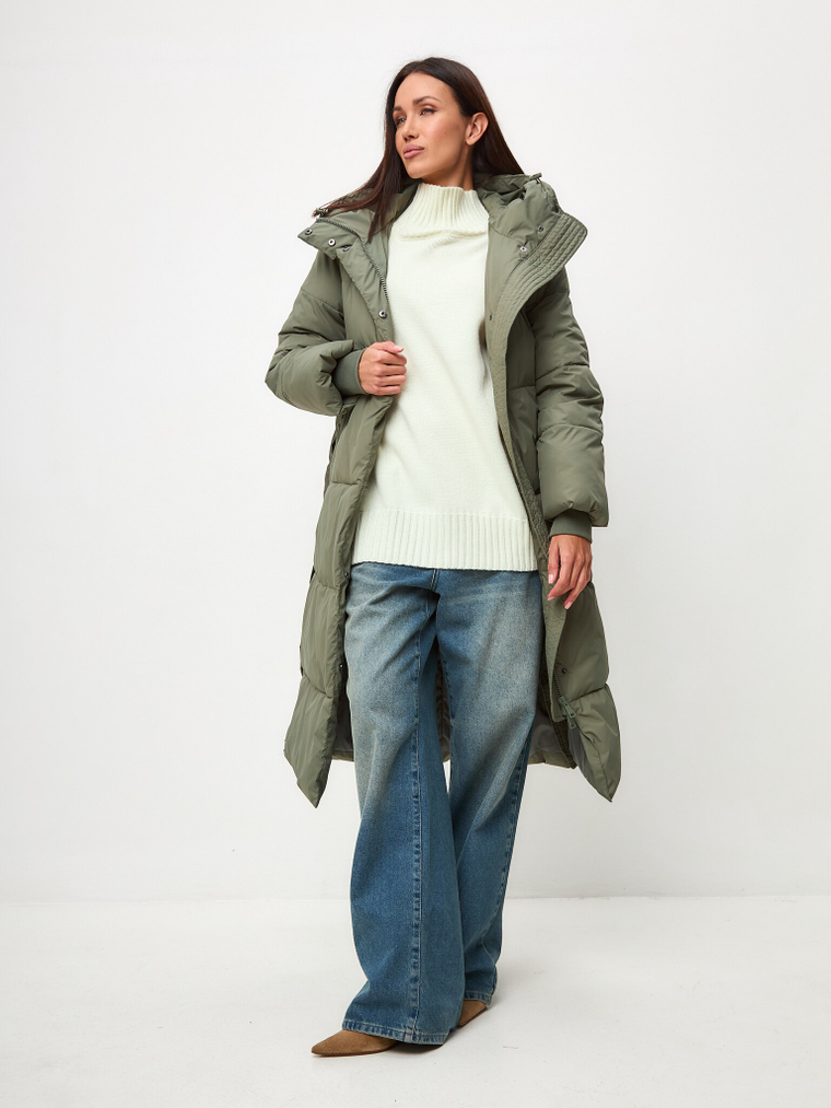 Удлиненный пуховик с молниями сбоку