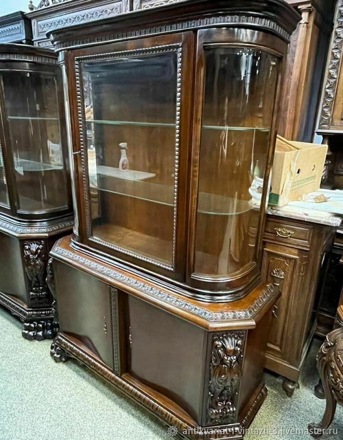 Витрина горка старинная Германия