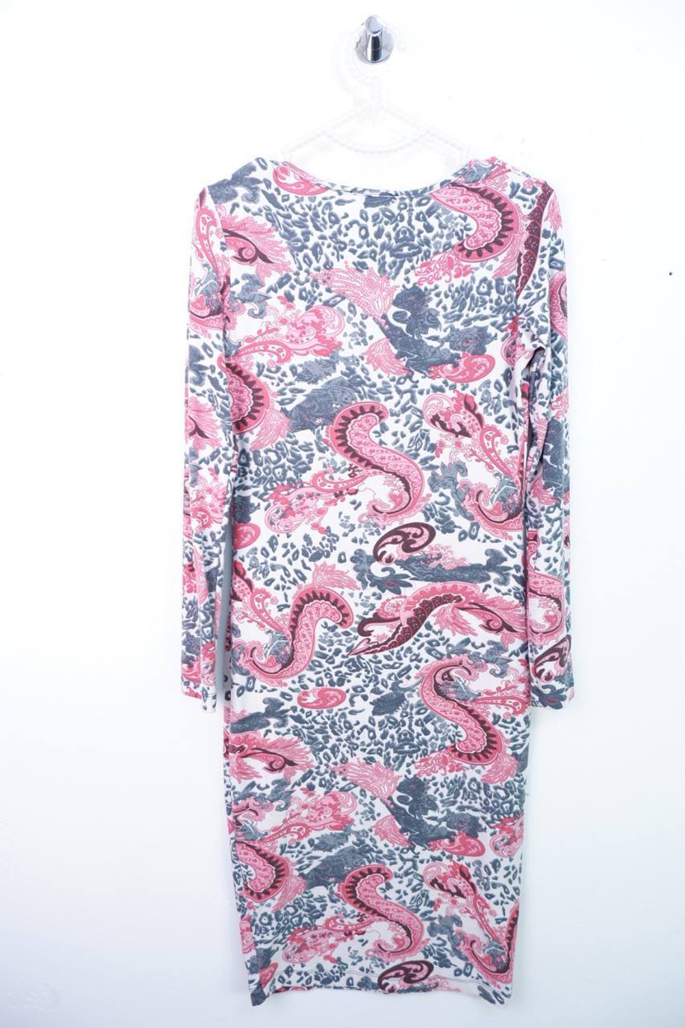 Платье Awesom Apparel лаконичное, визуально на 44 размер