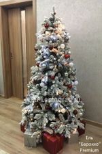 Заснеженная ель с гирляндой «Барокко» теплый свет (Литая+пвх) 180 см / 1,8 м