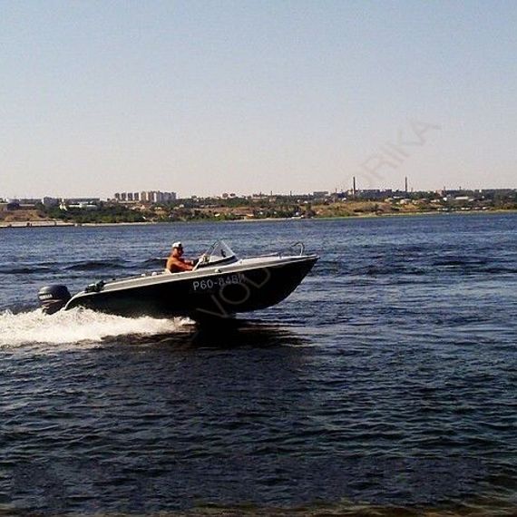 Катер стеклопластиковый DELTA 500