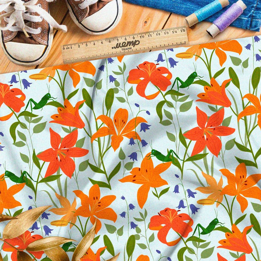 Ткань штапель красные лилии и мелкие колокольчики