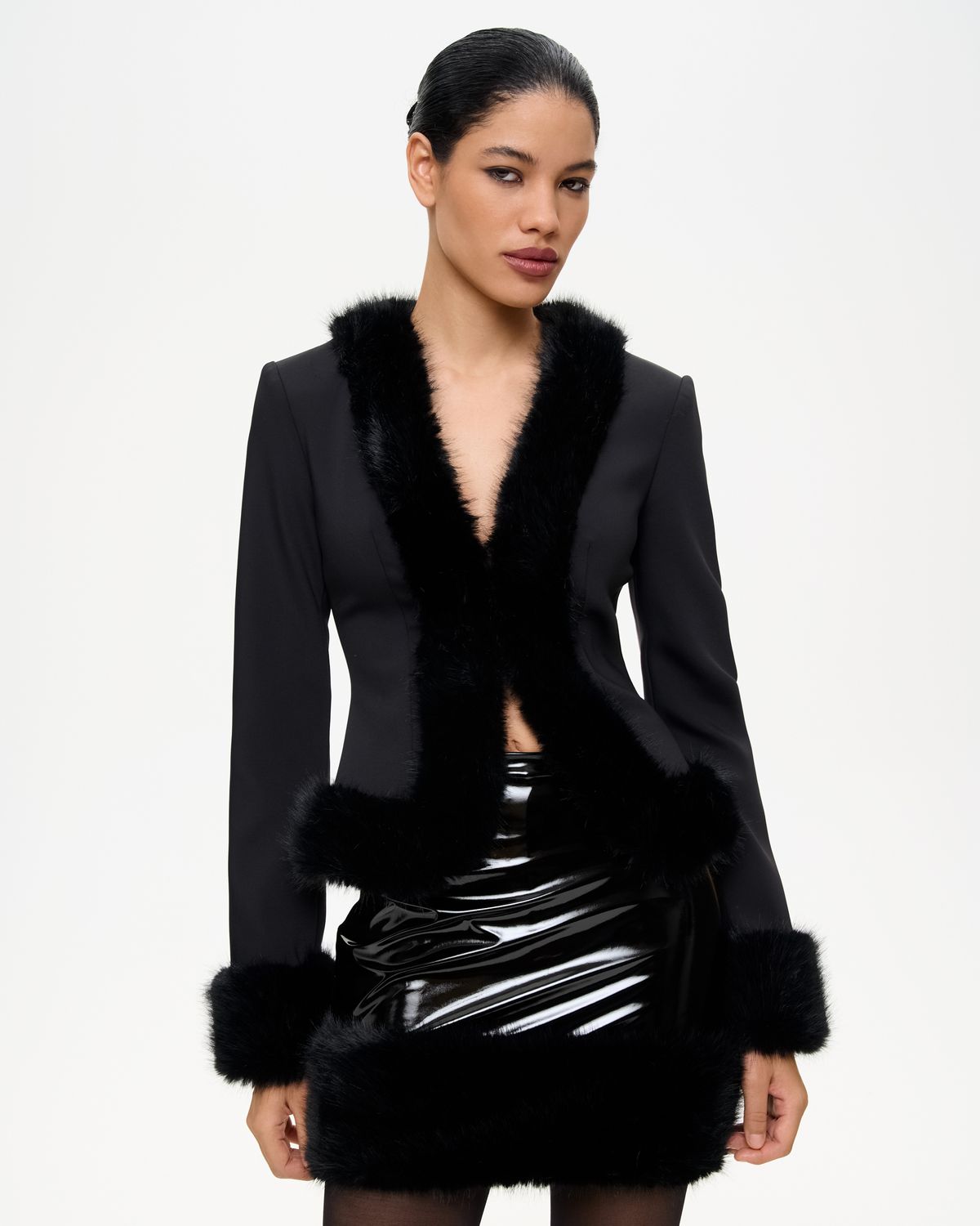 Жакет из костюмной ткани с мехом