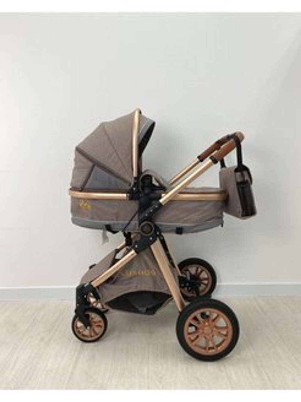 Коляска-трансформер 3в1 Luxmom V9 new коричневый текстиль