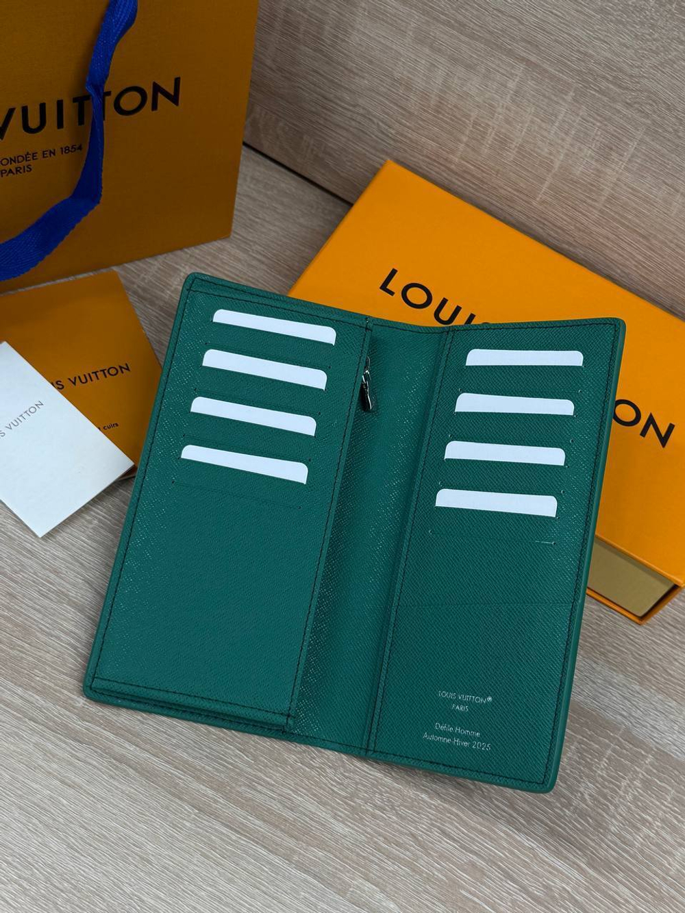 Кошелек Louis Vuitton
