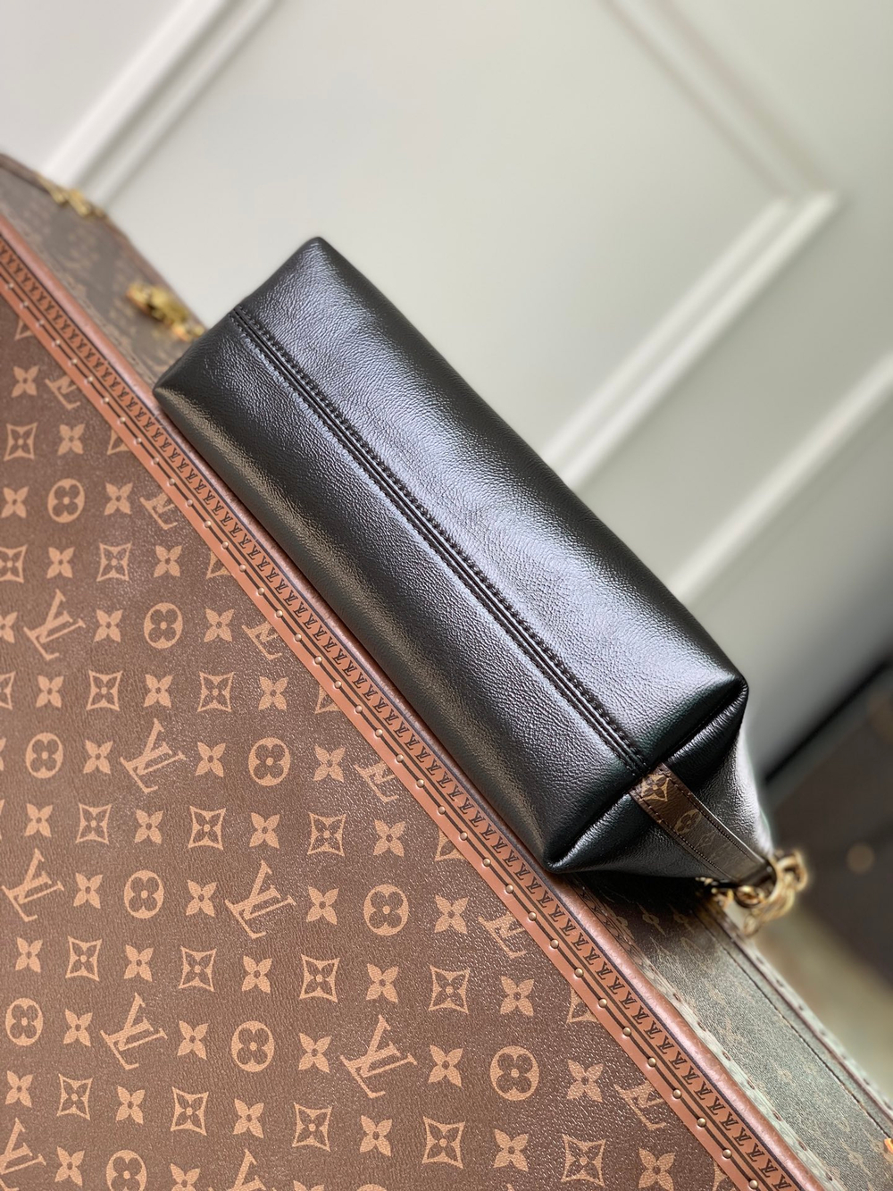 Louis Vuitton Multipass