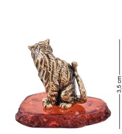 Народные промыслы AM-3975 Фигурка «Тигр Саванна Сидящий» (латунь, янтарь)