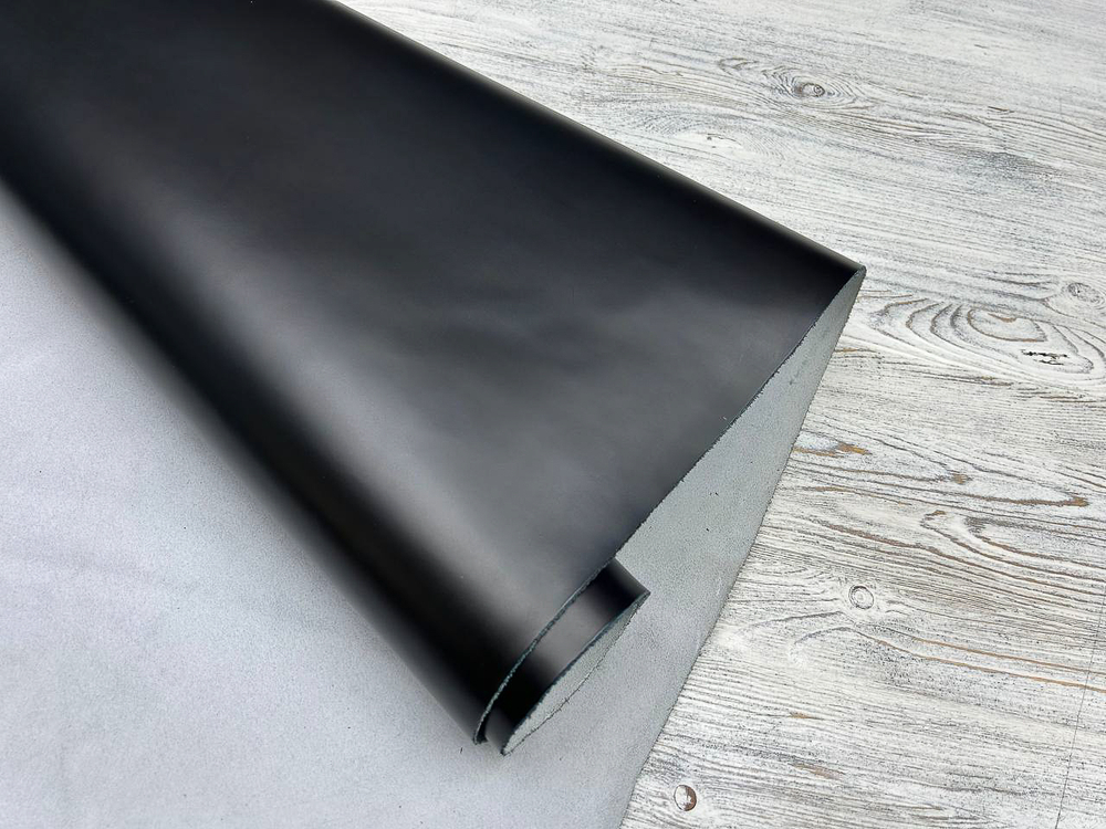 Brush Off Nero Blue (1,5-1,7 мм), цв. Черный, натуральная кожа