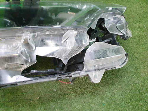 Битая Фара правая Toyota RAV4 4 CA40 (2015-2019) LED
