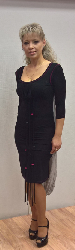 Черно-серое двойное комбинированное платье со шнурками