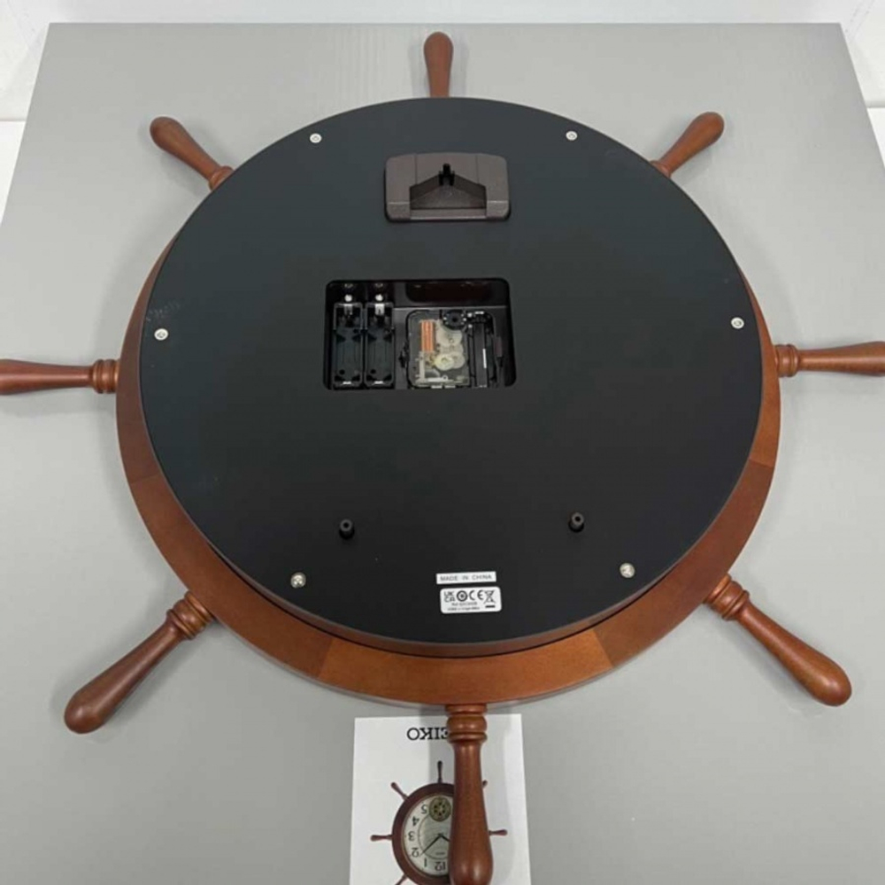 Настенные часы Seiko QXC242B