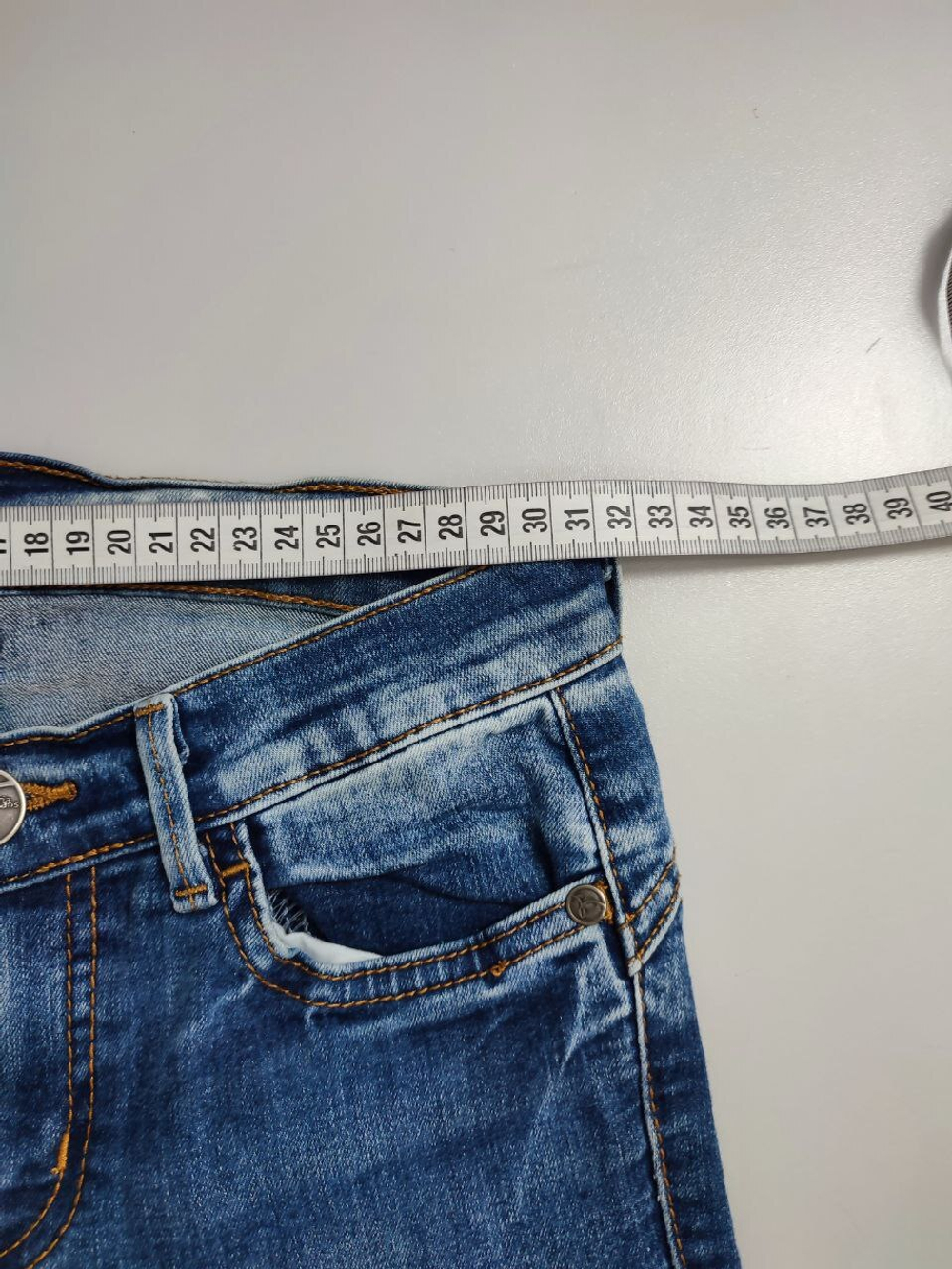 Джинсы Gloria Jeans зауженные 38 размер