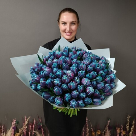 Купить Букет цветов «Космические тюльпаны»