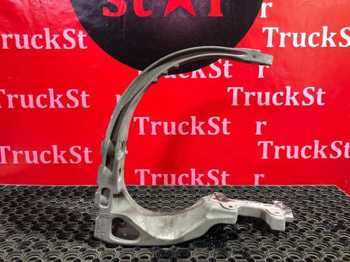 Кронштейн глушителя