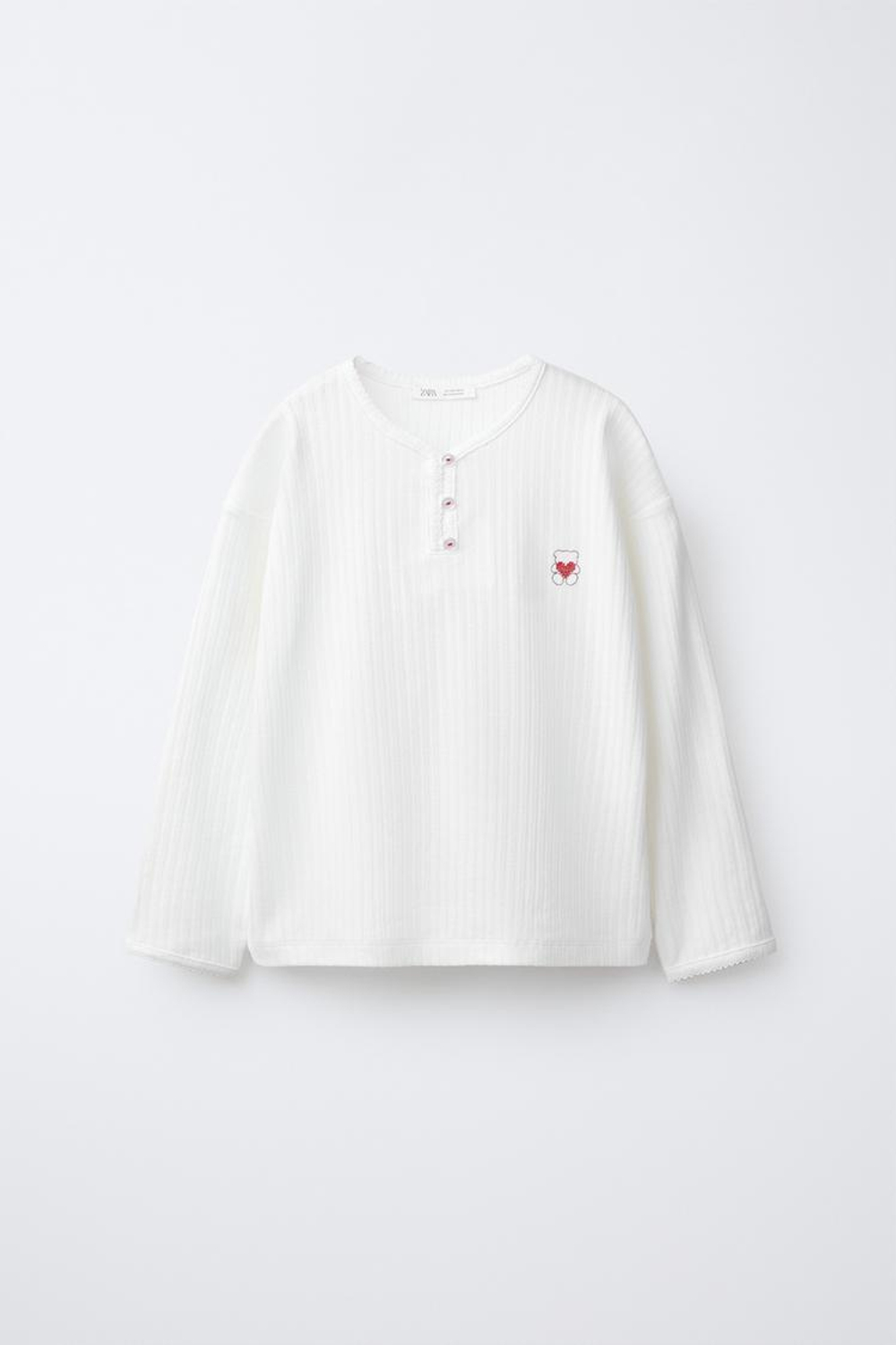 ZARA КОМБИНИРОВАННАЯ ПИЖАМА В ПОЛОСКУ С СЕРДЦАМИ, ЭКРЮ