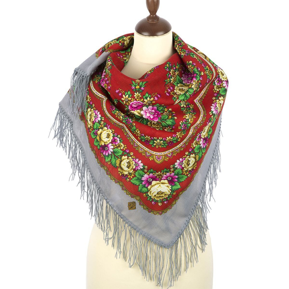 Платок шерстяной с шерстяной бахромой