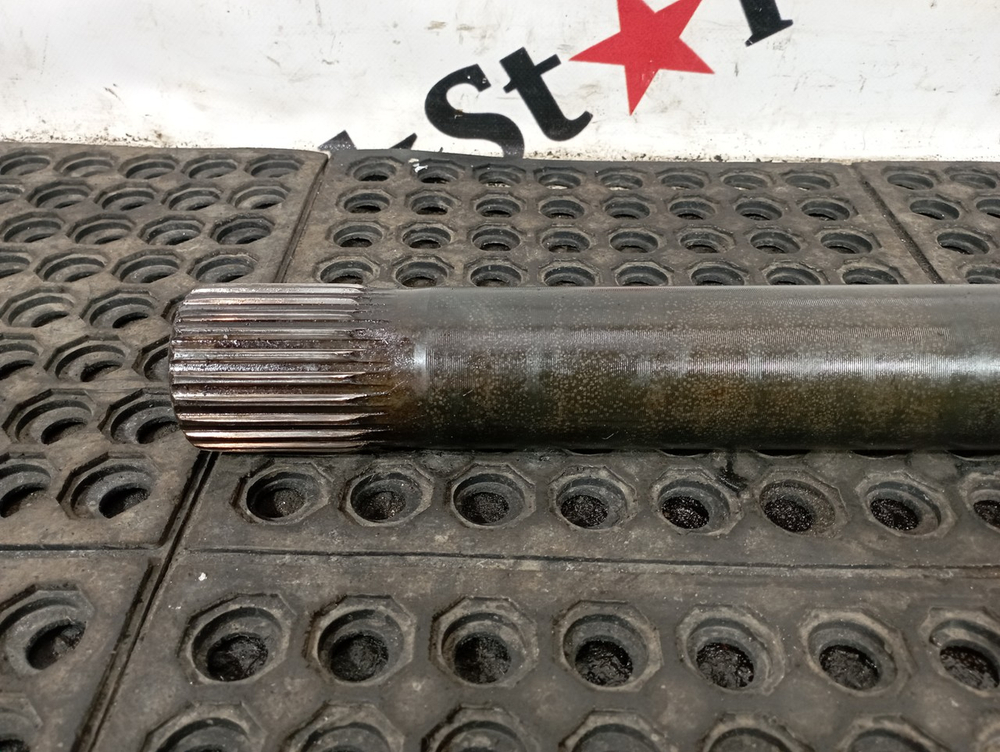 Полуось задняя