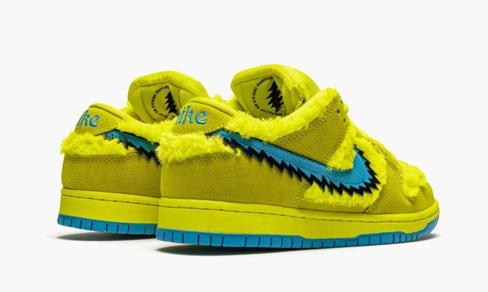 Nike SB Dunk Low "Grateful Dead - Yellow Bear"