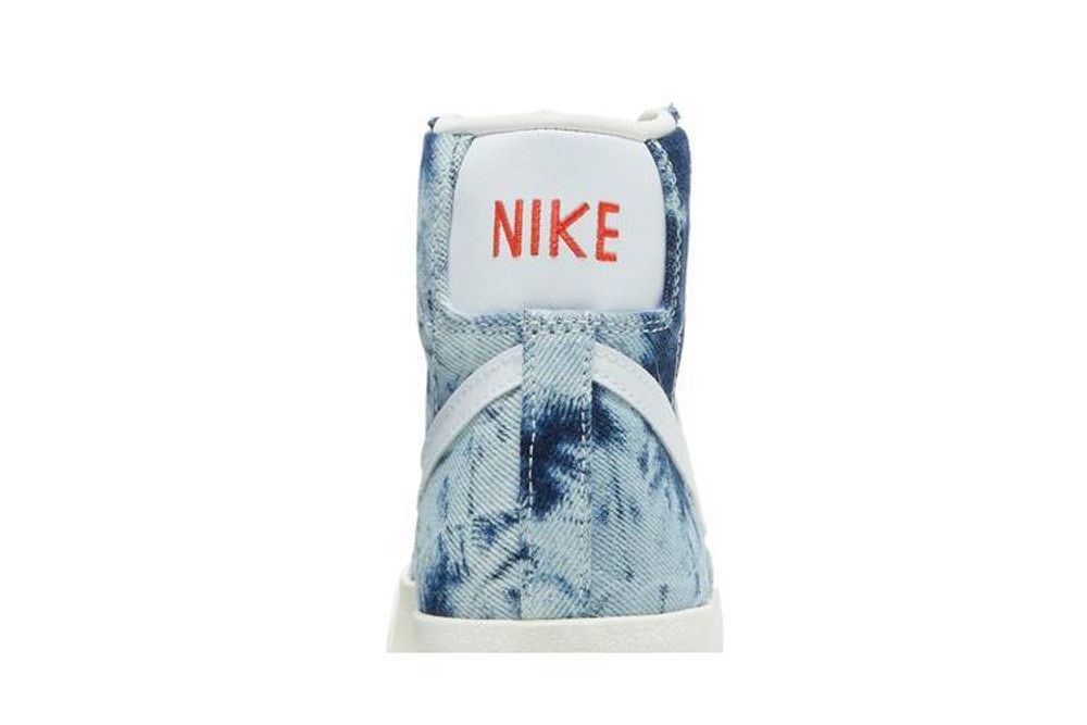 Кроссовки Nike Blazer '77 Multi-Color And White (Женская размерная сетка)