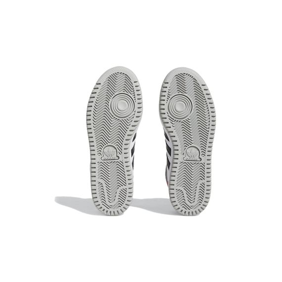 Adidas originals Входит в десятку лучших детских кроссовок Юнисекс