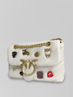 Сумка 89158 стеганая с металлическими нашивками и ремешком в комплекте