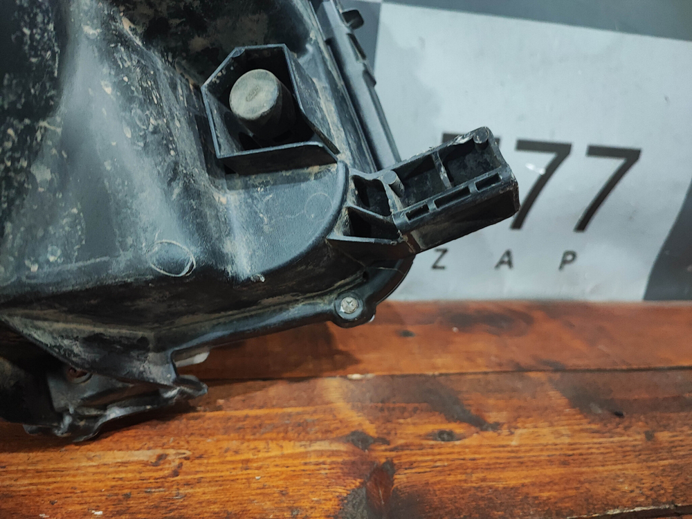 Фара левая Toyota Land Cruiser Prado 150 09-13 Б/У Оригинал 8117060E00