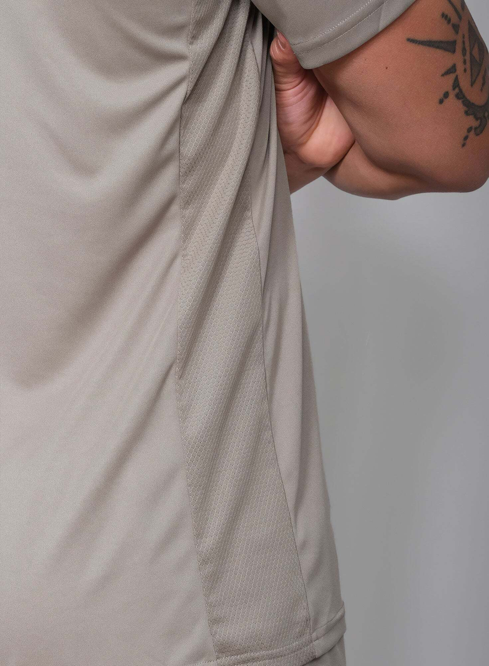 Мужская футболка RS Performance Tee Side Mesh Solid Taupe/White (232M000105/000)