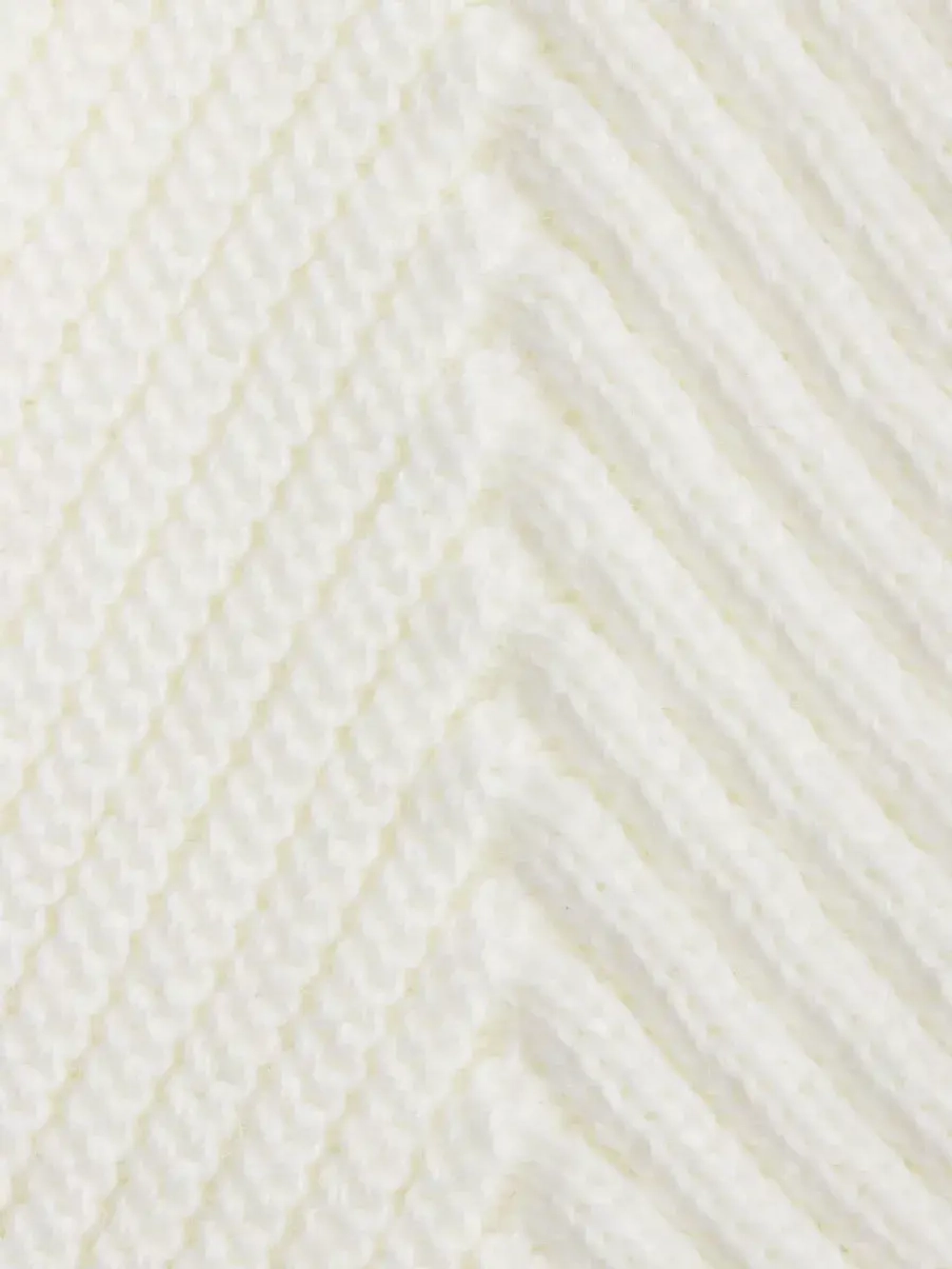 Чепчик детский вязаный на завязках