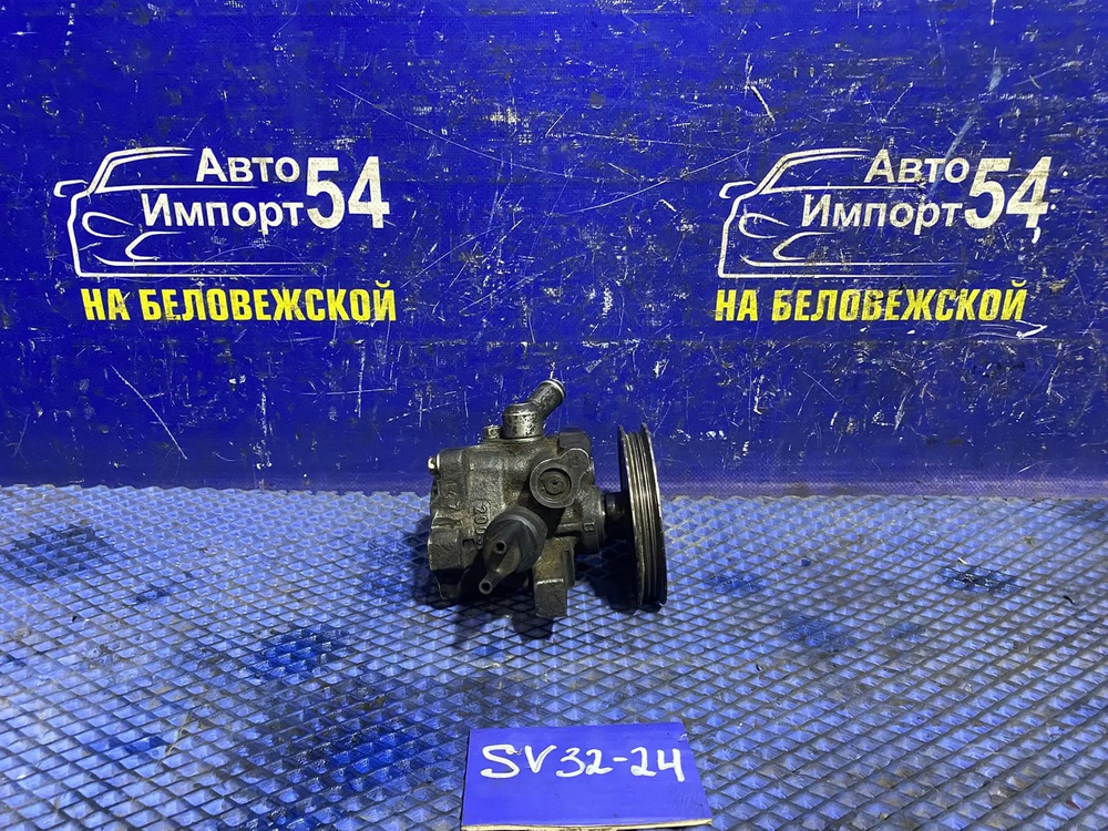 Насос ГУР TOYOTA CAMRY 1993