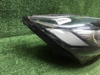 Битая Фара правая Kia Sorento 3 Prime (17-20) LED