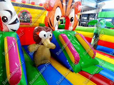 Коммерческий надувной батут "Зверята на радуге" 10*7*2.8 м