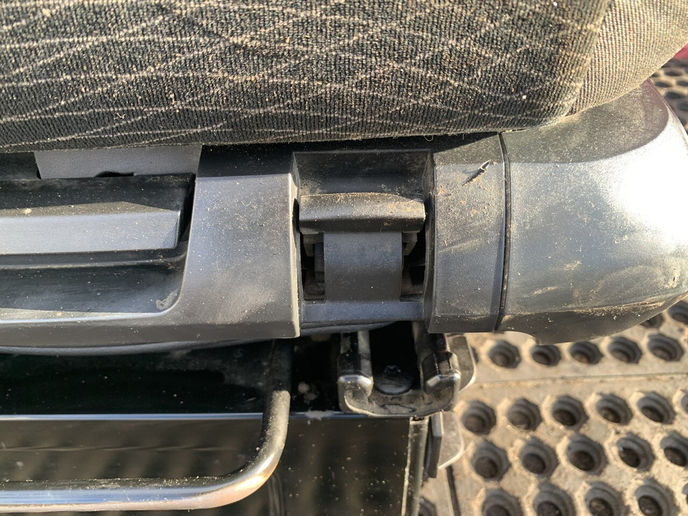 Сиденье водительское пневматическое 2020г