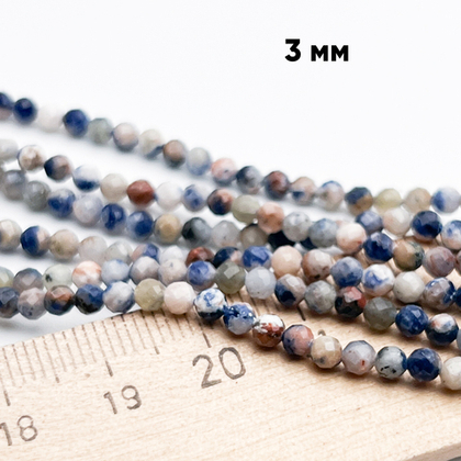 Содалит граненый бусины, диаметр около 3,2 мм, цена за нить 38 см