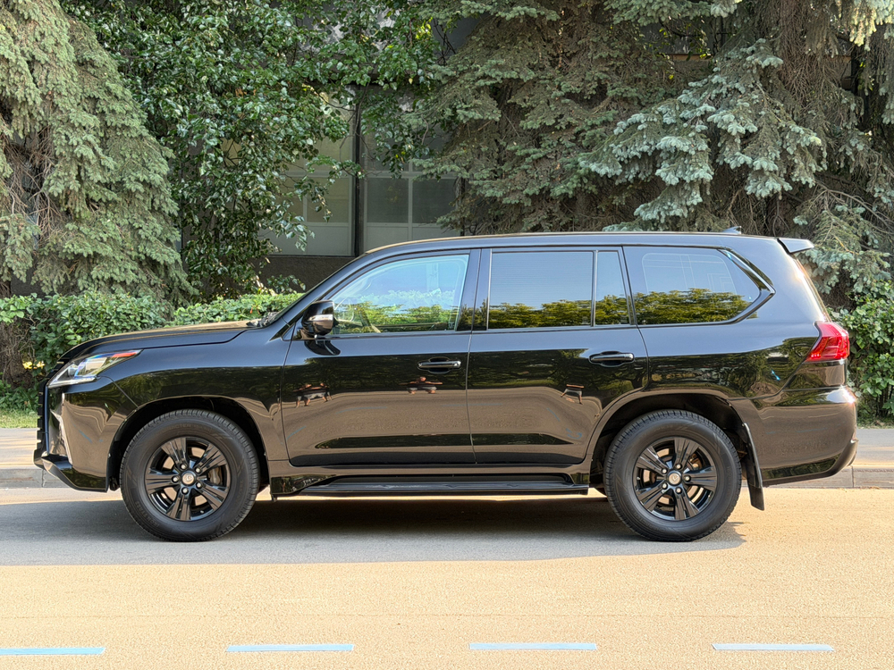 Lexus LX 450d